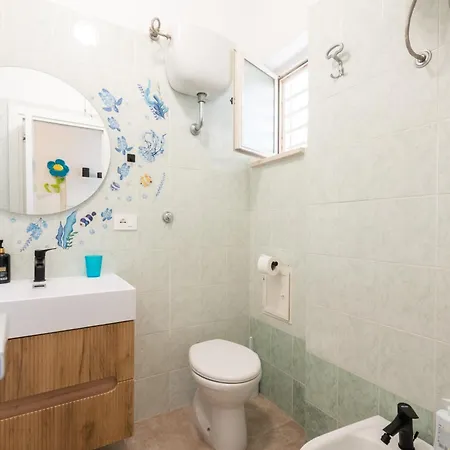 Lussy House Rifugio Sul Mare Casatuabari *