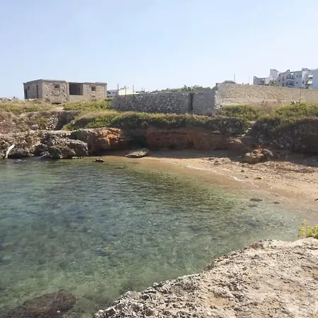 Lussy House Rifugio Sul Mare Casatuabari Holiday home *