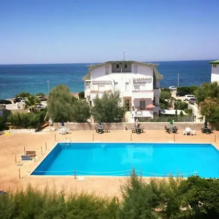 Tatil Evi Lussy House Rifugio Sul Mare Casatuabari *