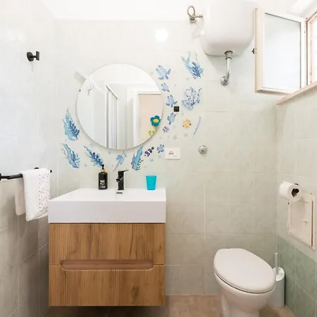 Lussy House Rifugio Sul Mare Casatuabari