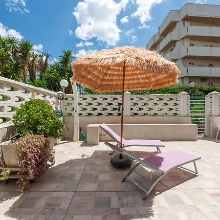 Lussy House Rifugio Sul Mare Casatuabari * Bari