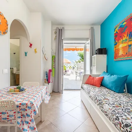 Lussy House Rifugio Sul Mare Casatuabari Tatil Evi *